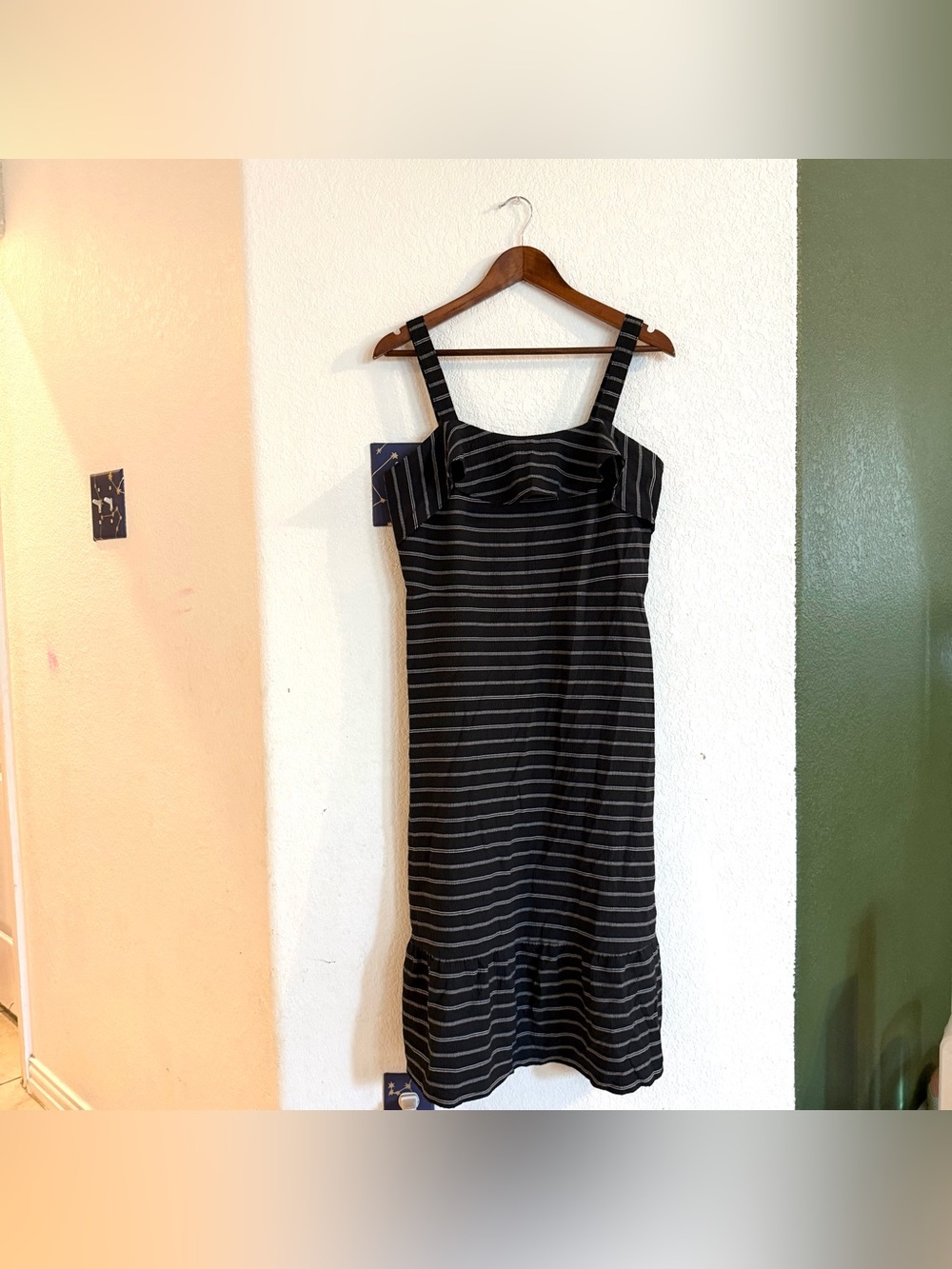 Banana Republic Womens Dress Black White Stripe Sleeveless Ruffle Size 6
